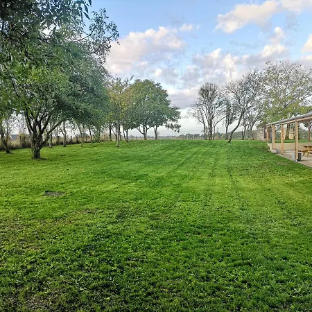De La Gandonniere - Au Pied Du Circuit Des 24hr, Pour 10 A 31 Personnes Сasa de vacaciones